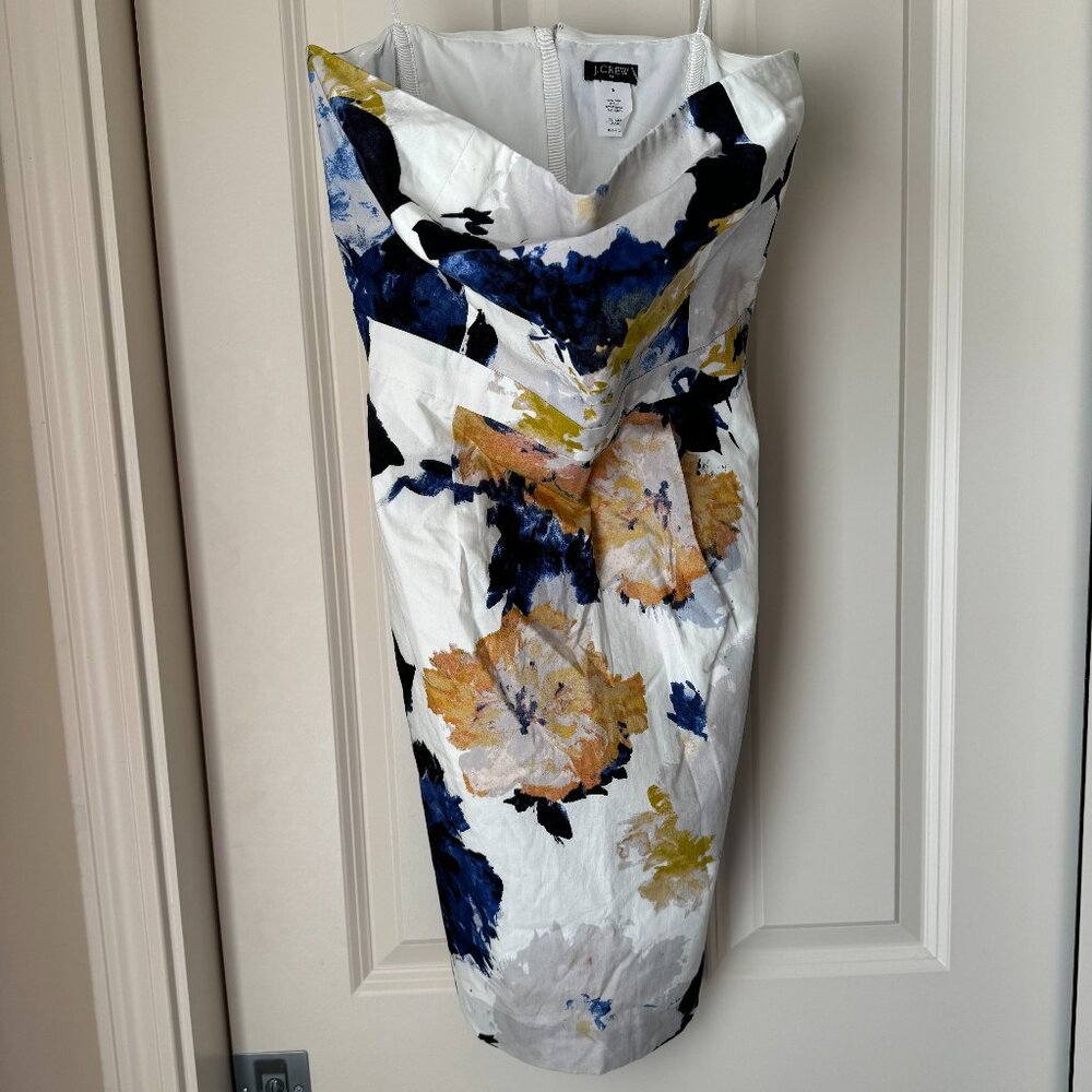 NWT Strapless Floral Dress w/ Pockets